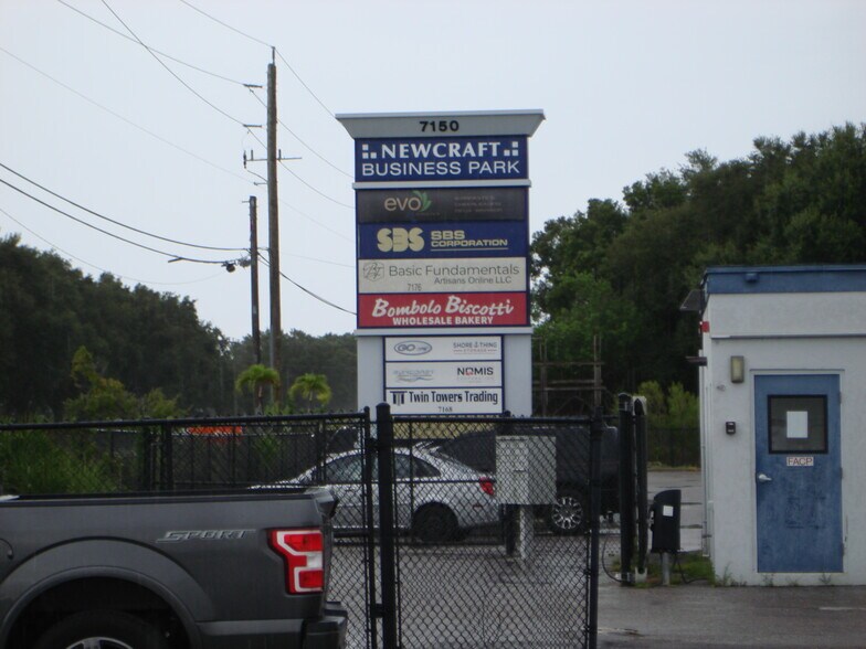 More Photos Of 7140-7176 15th St E, Sarasota Manufacturing For Lease