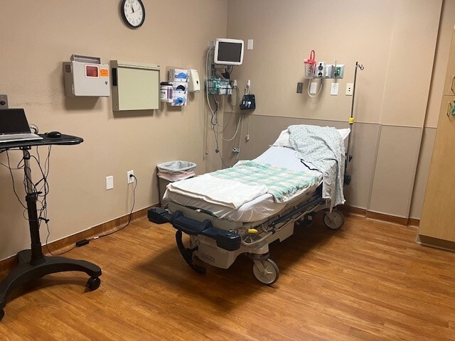 More Photos Of 3770 Capital Ave SW, Battle Creek Medical For Sale