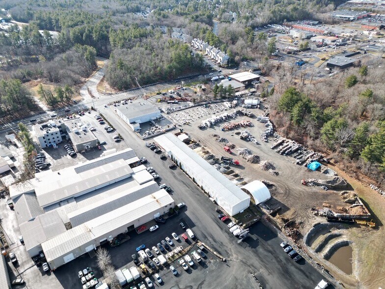 More Photos Of 896 Boston Post Rd, Marlborough Unknown For Lease