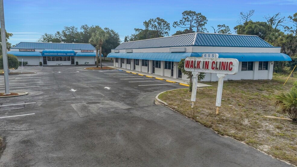 More Photos Of 655 N Indiana Ave, Englewood Medical For Sale