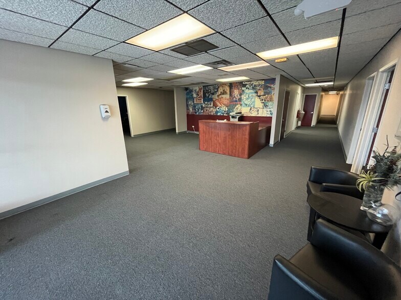 More Photos Of 5700 Logan St, Denver Office For Sale