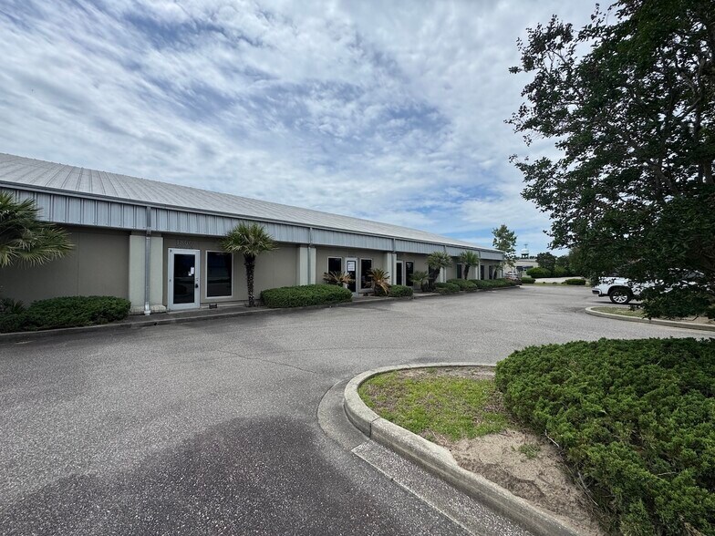 More Photos Of 1800 Husted Rd, Conway Office For Lease