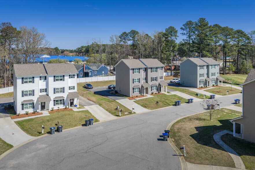 More Photos Of 107 Calloway Ct, Rocky Mount Apartments For Sale
