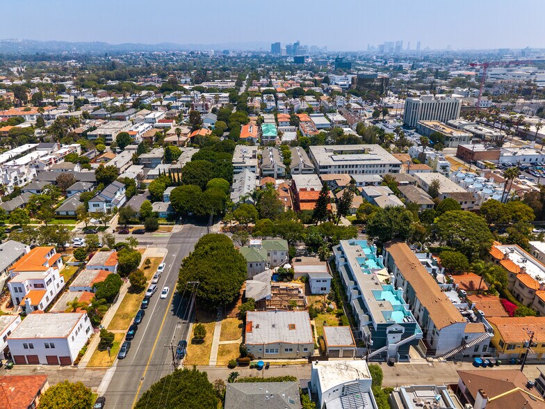 More Photos Of 1620 California Ave, Santa Monica Apartments For Sale