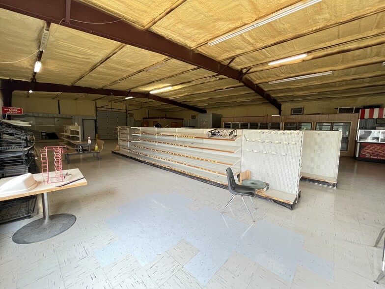 More Photos Of 7015 Highway 82, Tahlequah Convenience Store For Sale