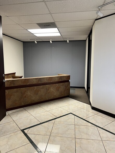 More Photos Of 5702 S Staples, Corpus Christi Unknown For Lease