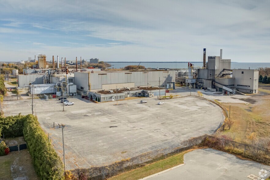 More Photos Of 416 Ford Ave, Alpena Warehouse For Sale