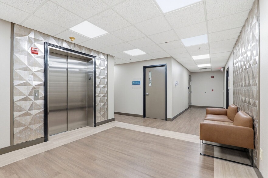 More Photos Of 490 Centre Lake Dr NE, Palm Bay Medical For Lease