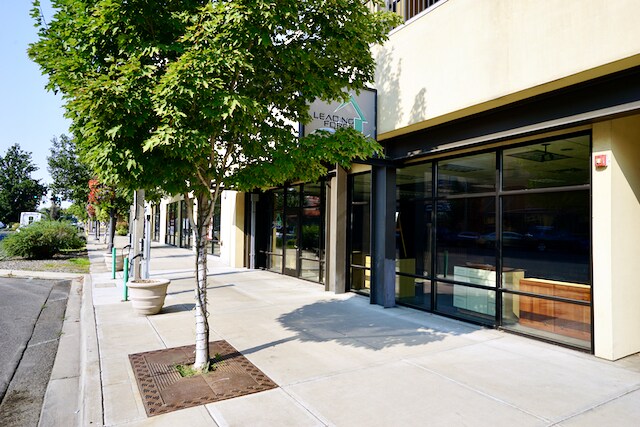 More Photos Of 17 N 3rd St, Yakima Apartments For Sale