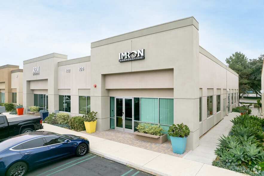 More Photos Of 90 Discovery, Irvine Office For Sale