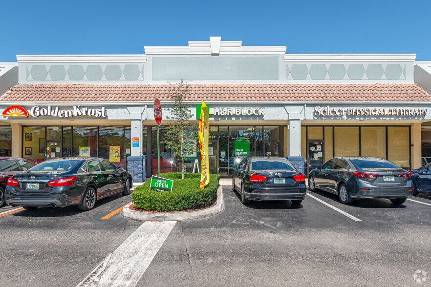 More Photos Of 10155 W Oakland Park Blvd, Sunrise Freestanding For Lease