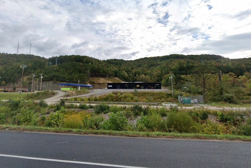 More Photos Of 141 Luther Seiber Blvd, Pioneer Sports And Entertainment For Sale