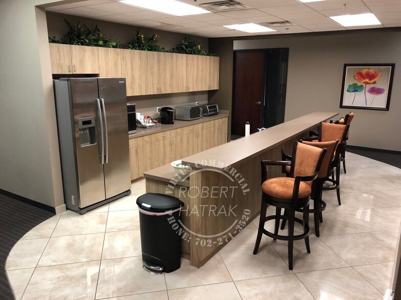More Photos Of 10785 W Twain Ave, Las Vegas Office For Lease