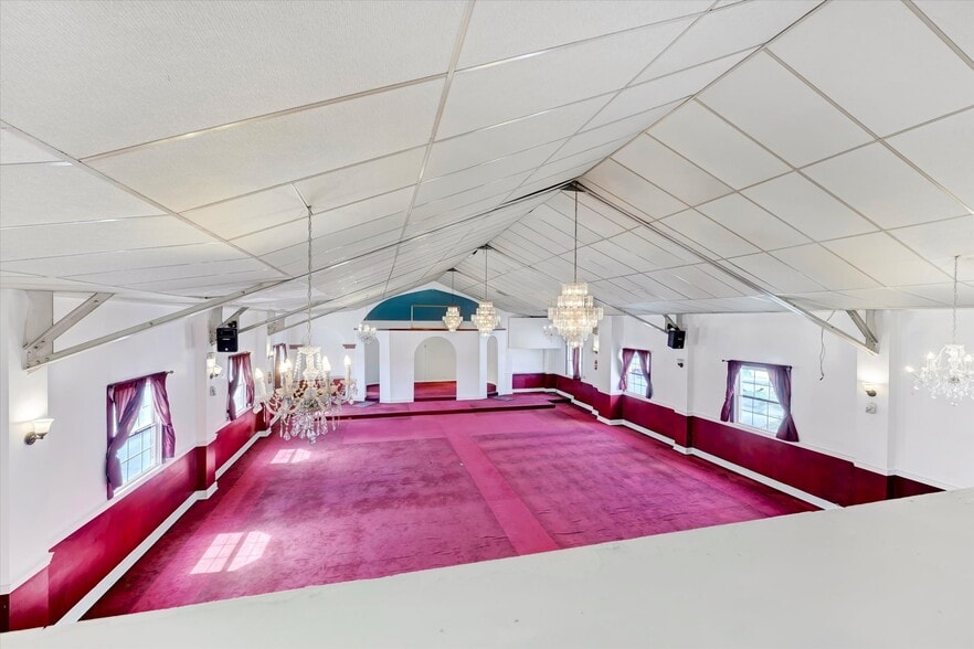 More Photos Of 2024 Gwynn Oak Ave, Baltimore Religious Facility For Sale