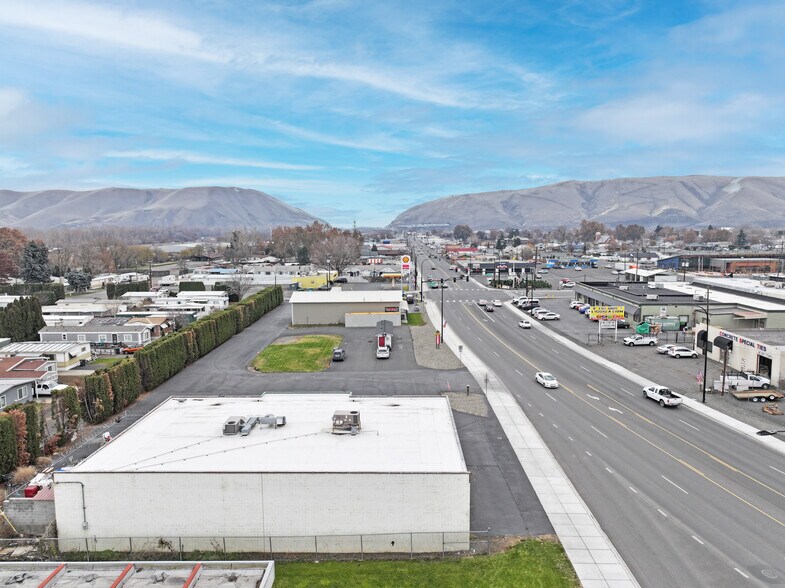 More Photos Of 3001 Main St, Union Gap Freestanding For Lease