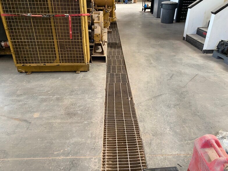 More Photos Of 13216 Hwy. 191, Midland Warehouse For Lease