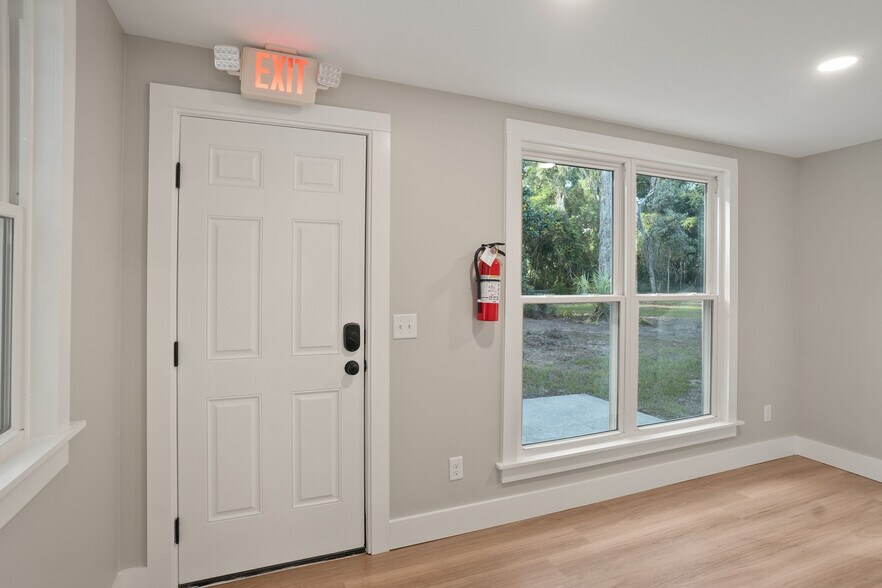 More Photos Of 27 Miller Dr W, Beaufort Office Residential For Sale
