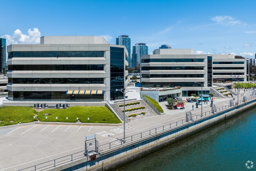 More Photos Of 330 Golden Shore, Long Beach Unknown For Lease