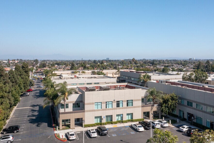 More Photos Of 5882 Bolsa Ave, Huntington Beach Office For Lease