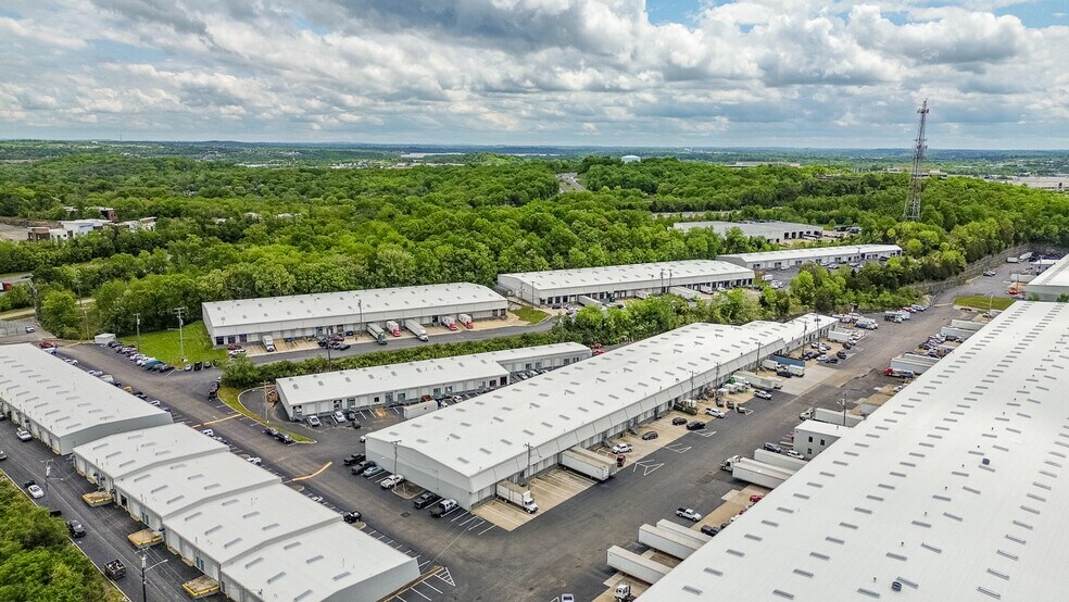 More Photos Of 101-114 Space Park N, Goodlettsville Unknown For Lease