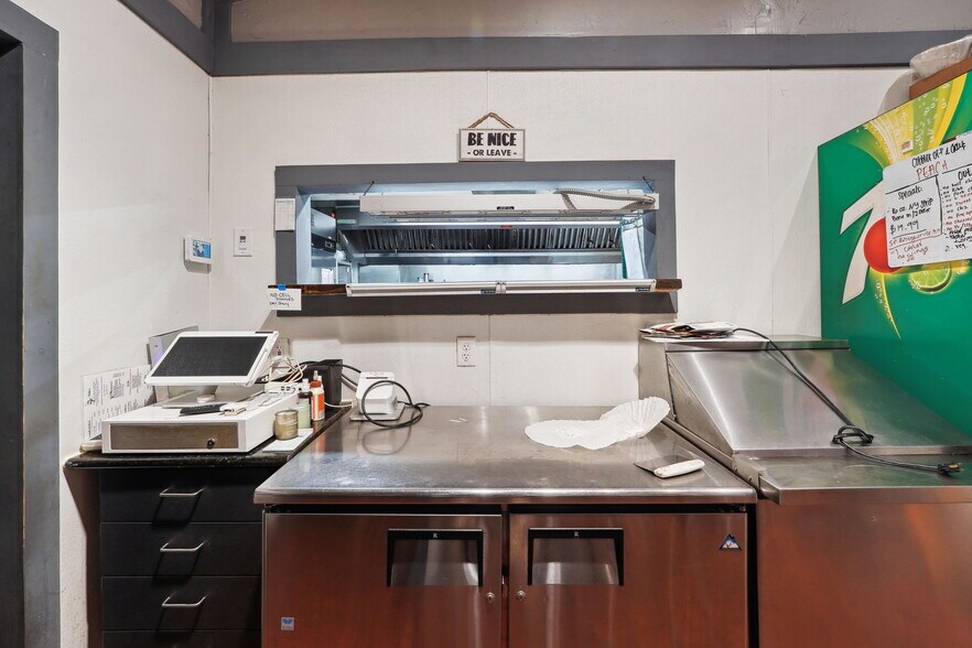 More Photos Of 100 Covered Bridge Rd, Euharlee Restaurant For Sale