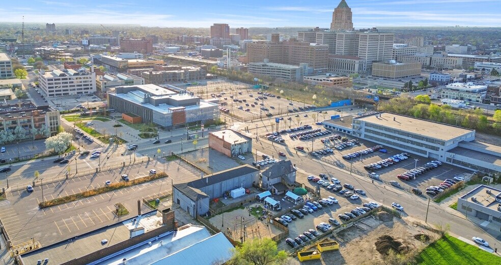 More Photos Of 38 Piquette St, Detroit Warehouse For Sale