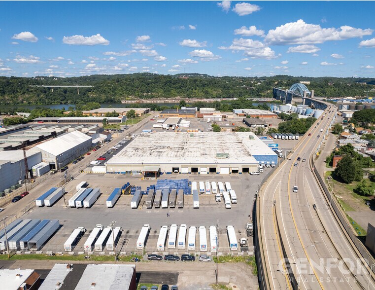 More Photos Of 400 Graham St, McKees Rocks Distribution For Lease