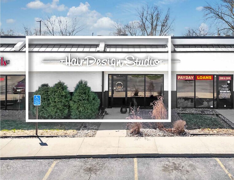 More Photos Of 7020 Douglas Ave, Urbandale Storefront For Sale