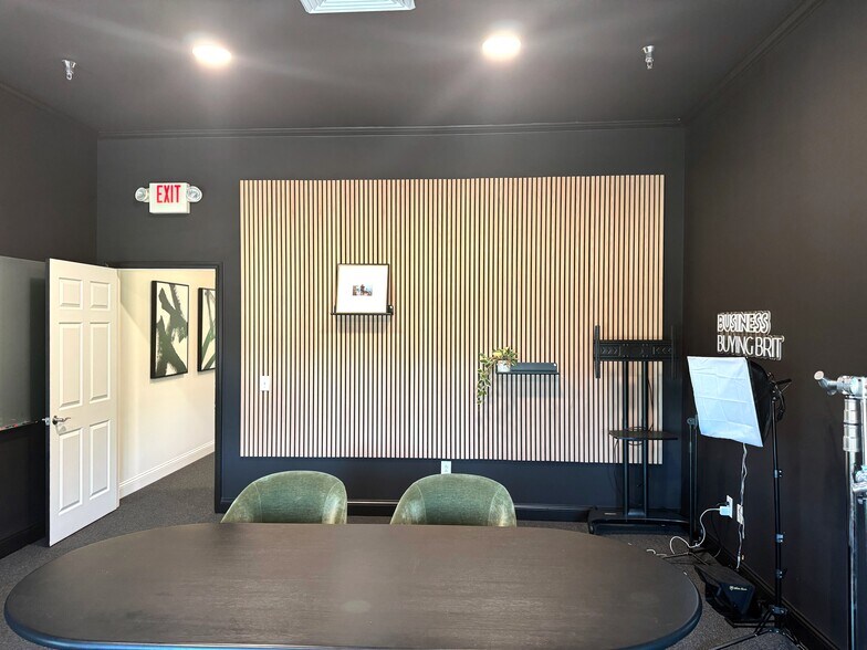 More Photos Of 311 S Royal Oaks Blvd, Franklin Medical For Sale