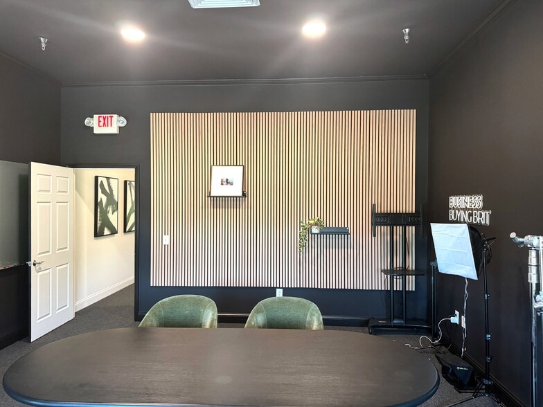 More Photos Of 311 S Royal Oaks Blvd, Franklin Medical For Sale