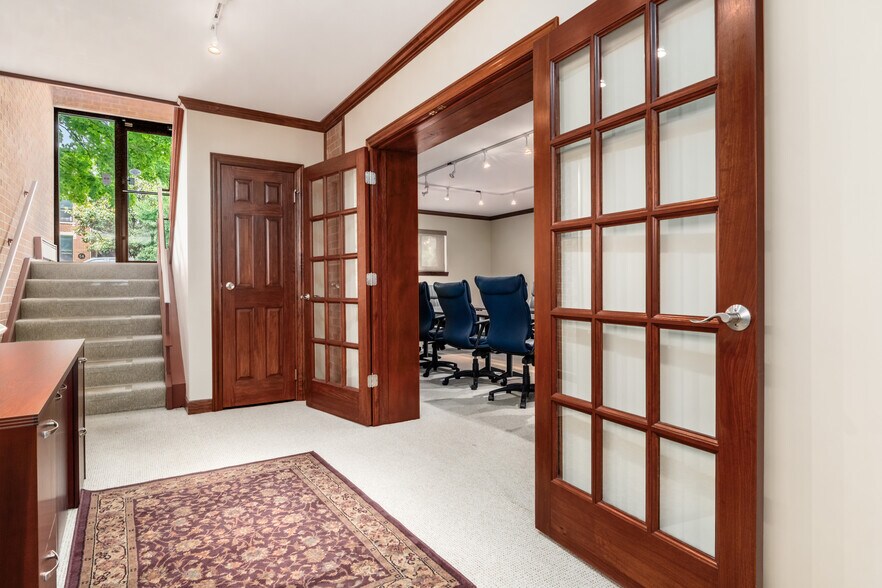 More Photos Of 53 W 3rd Ave, Columbus Office For Sale