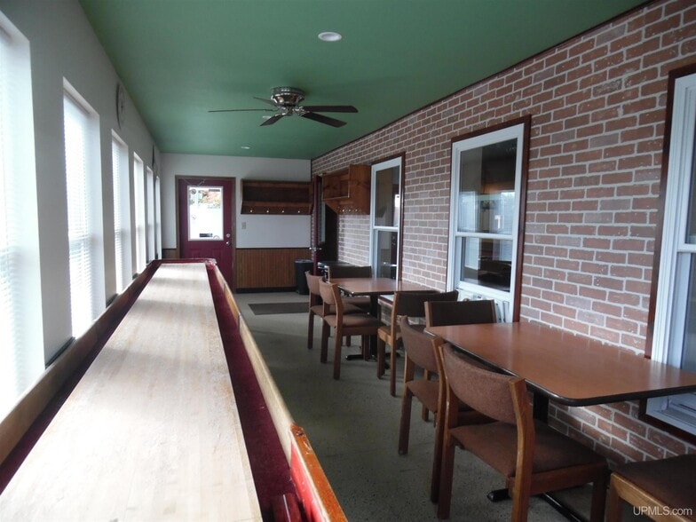 More Photos Of 31 Trimountain Ave, South Range Bar For Sale