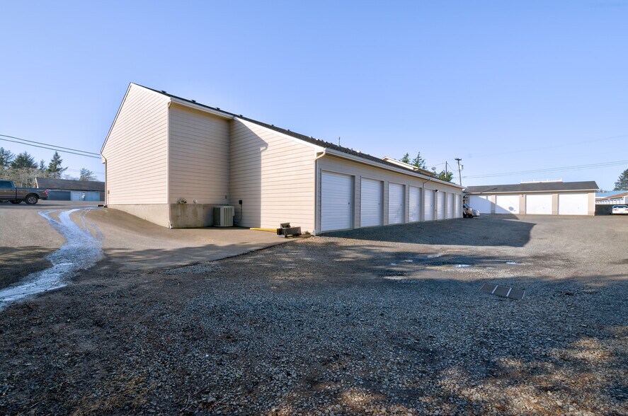 More Photos Of 3003 Highway 101 N, Gearhart Self Storage For Sale