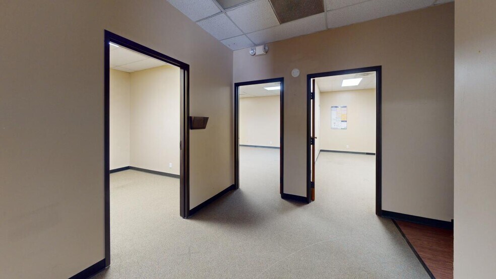 More Photos Of 8240 E 111th St, Bixby Light Distribution For Lease