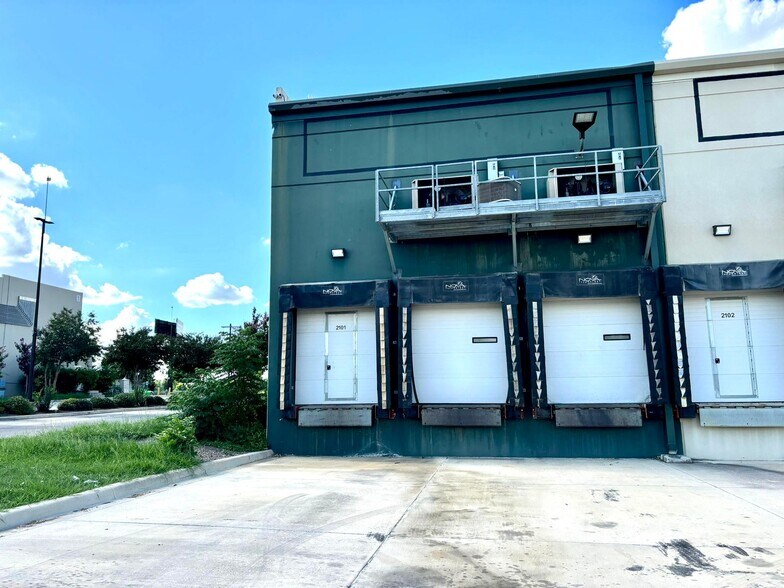 More Photos Of 9342 SE Loop 410, San Antonio Refrigeration Cold Storage For Sale