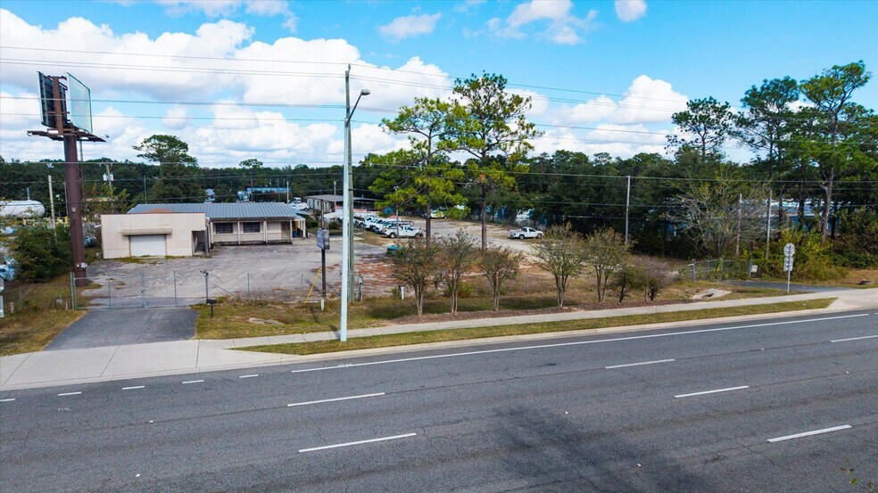 More Photos Of 5301 Capital Cir SW, Tallahassee Flex For Sale