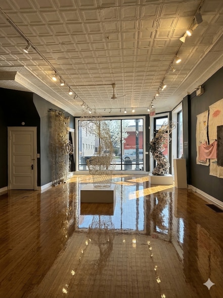 More Photos Of 1912 N Damen Ave, Chicago Storefront Retail Residential For Lease