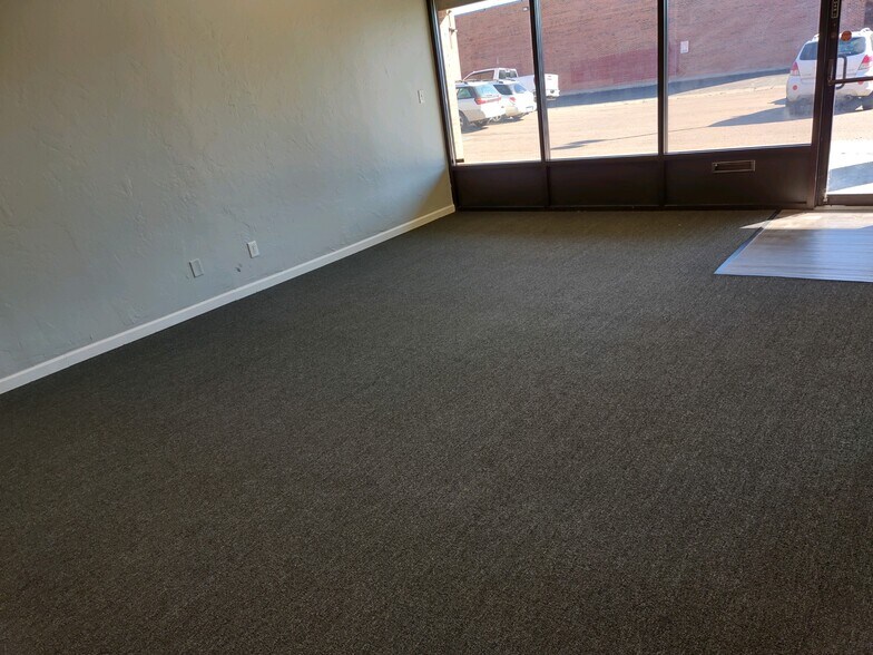 More Photos Of 3945 N Academy Blvd, Colorado Springs Freestanding For Lease