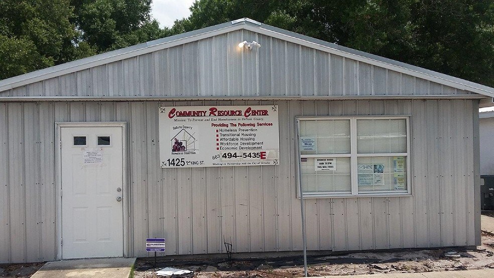 More Photos Of 1401 SW Martin Luther King Jr St, Arcadia General Retail For Lease