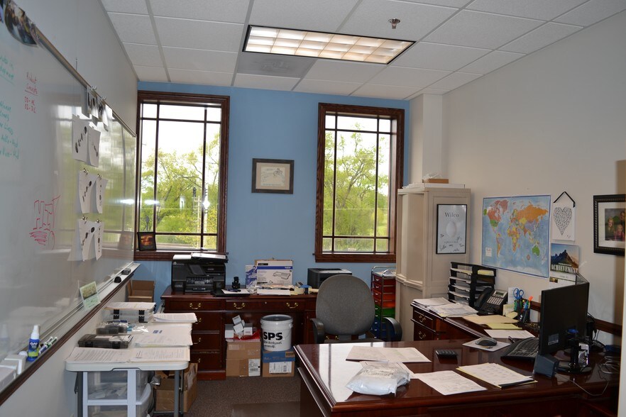 More Photos Of 792-806 W Bartlett Rd, Bartlett Loft Creative Space For Sale