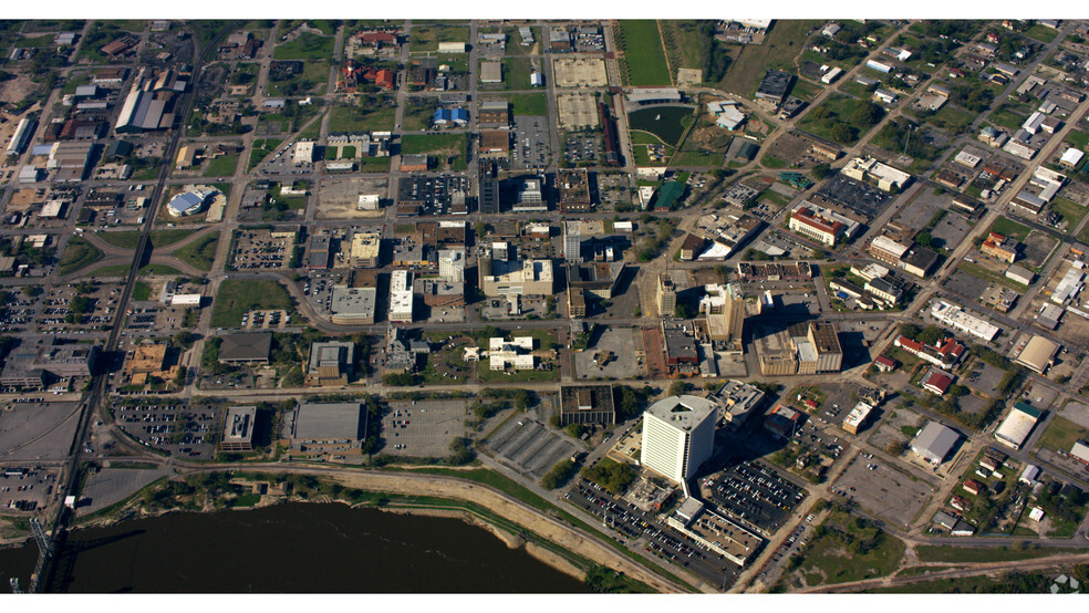 More Photos Of 350 Magnolia Ave, Beaumont Office For Sale