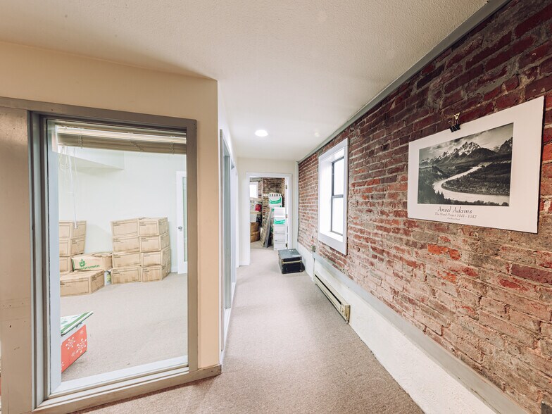 More Photos Of 1318 SW 12th Ave, Portland Office For Sale