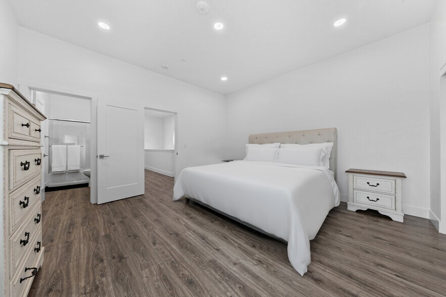 More Photos Of 1929 US-395, Gardnerville Apartments For Sale