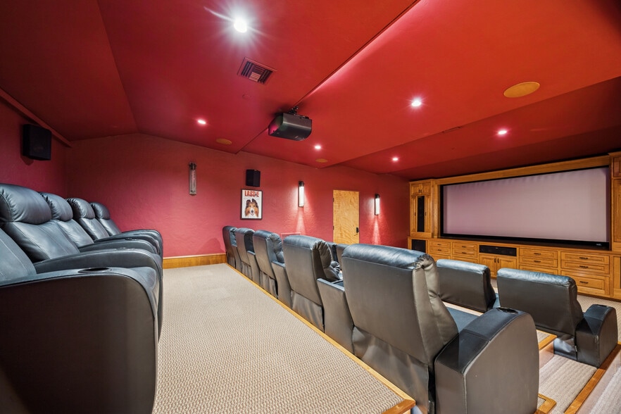More Photos Of 21538 Mueschke Rd, Tomball Lodge Meeting Hall For Sale