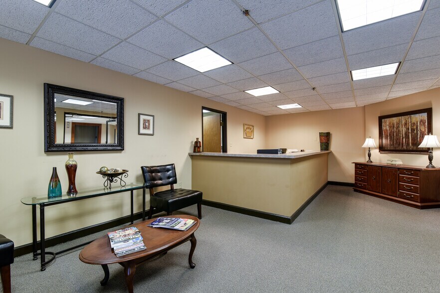 More Photos Of 2470 Windy Hill Rd SE, Marietta Office For Lease