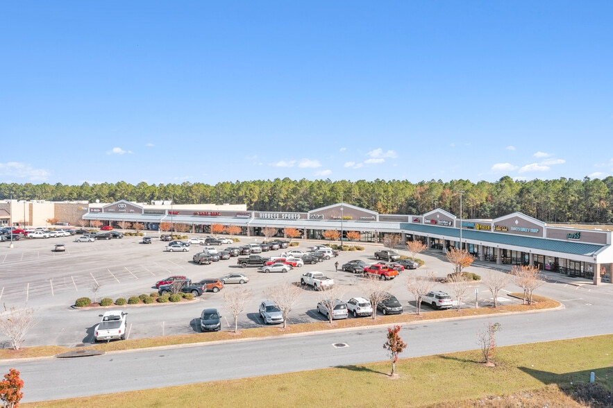 Primary Photo Of 6586 GA Highway 40 E, Saint Marys General Retail For Lease