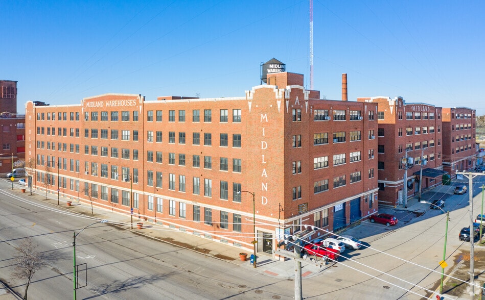 More Photos Of 1500 S Western Ave, Chicago Warehouse For Lease