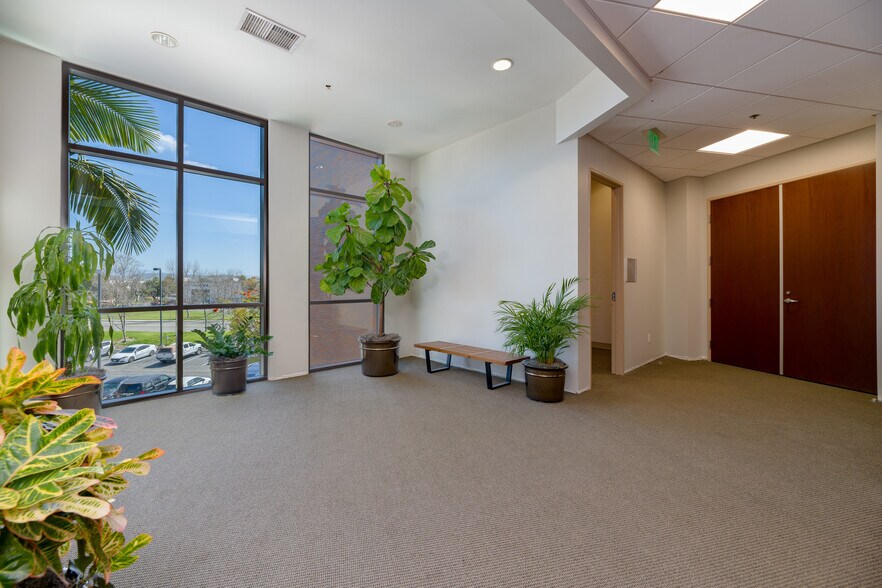 More Photos Of 2710 Loker Ave W, Carlsbad Office For Lease