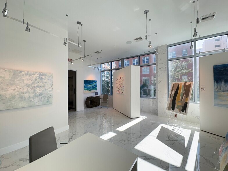 More Photos Of 1301 Main St, Sarasota Apartments For Sale