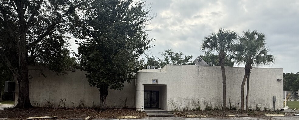 More Photos Of 7725 N Orange Blossom Trl, Orlando Warehouse For Sale